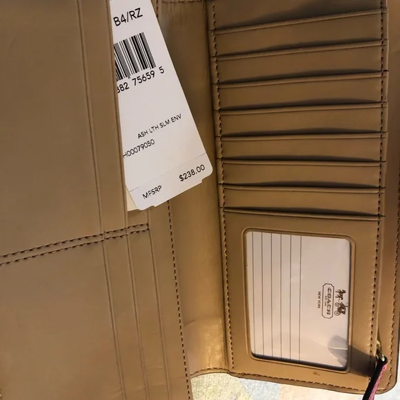 Coach NWT Coral Leather Wallet - Picture 6 of 12